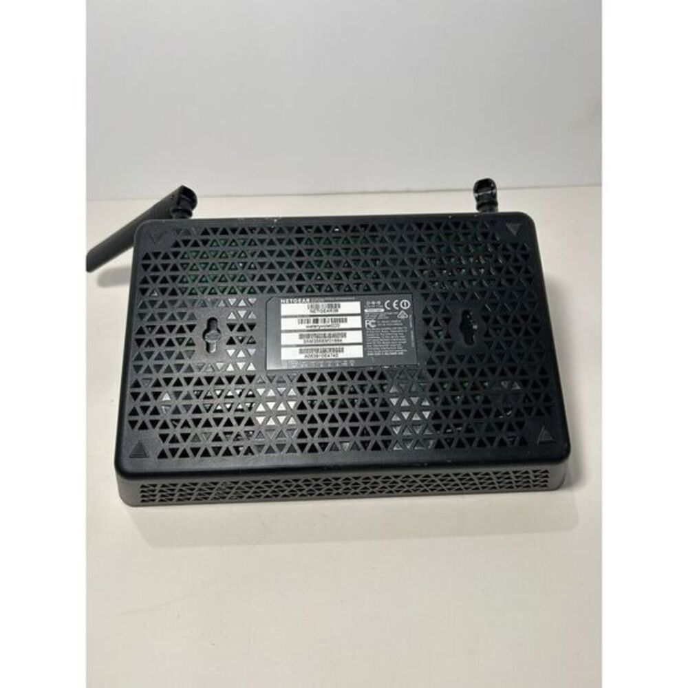 Netgear AC1200 Model R6220 Smart Wifi Router With External Antenna No Power Cord - Picture 3 of 3